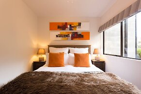 Distinctive Adjacent Two Lake View Townhouses