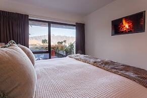 Distinctive Adjacent Two Lake View Townhouses