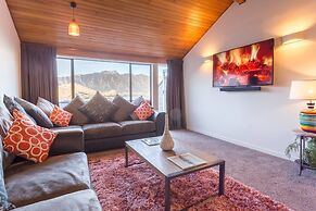 Distinctive Adjacent Two Lake View Townhouses