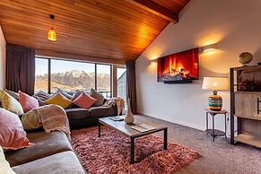 Spacious Lake View Townhouse Unbelievable SPA