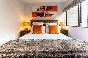 Spacious Lake View Townhouse Alpine Walk TO Town