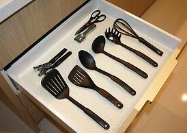 Remarkable Lake View Townhouse Queenstown Hill