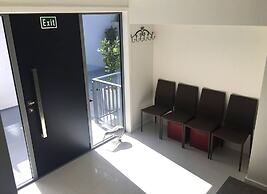 Remarkable Lake View Townhouse Queenstown Hill