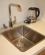 Remarkable Lake View Townhouse Queenstown Hill