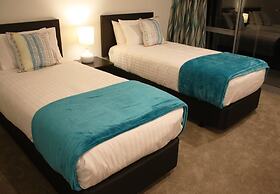 Remarkable Lake View Townhouse Queenstown Hill