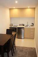 Remarkable Lake View Townhouse Queenstown Hill