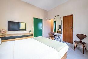 La Mona Loiza Apartments Complex