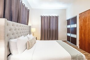 La Mona Loiza Apartments Complex