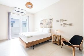 La Mona Loiza Apartments Complex