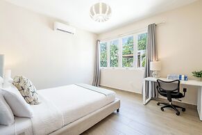 La Mona Loiza Apartments Complex