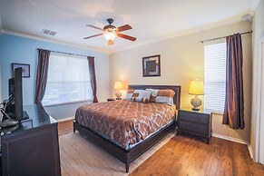 Enchanted Emerald Oasis by VillaDirect