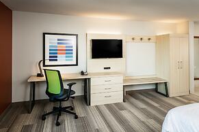 Holiday Inn Express & Suites Bend South by IHG