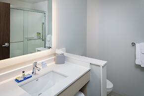 Holiday Inn Express & Suites Bend South by IHG