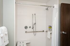 Holiday Inn Express & Suites Bend South by IHG