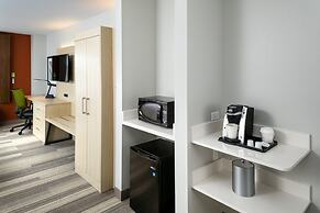 Holiday Inn Express & Suites Bend South by IHG