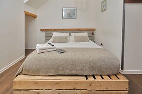 Rustika Bed & Breakfast