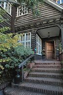Rustika Bed & Breakfast