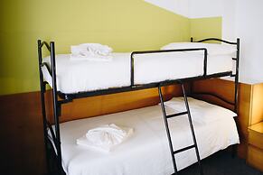 UniHò Hostel