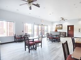 OYO Townhouse Clute Lake Jackson