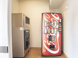 OYO Townhouse Clute Lake Jackson