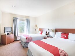 OYO Townhouse Clute Lake Jackson