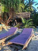 Mike's Beach Cottages