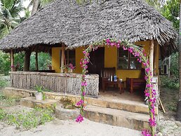 Mike's Beach Cottages