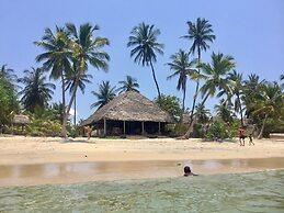 Mike's Beach Cottages