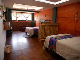 Madre Tierra Hotel & Coworking & Hostal