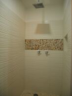 Madre Tierra Hotel & Coworking & Hostal