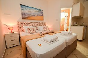 Apartments Tea Kotor