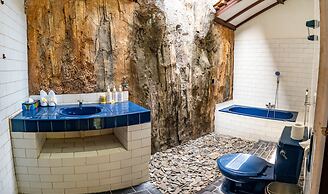 Binaria Museum Hotel