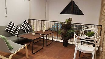 Haus Sathorn 11 Bed & Breakfast