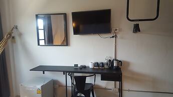 Haus Sathorn 11 Bed & Breakfast