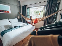 Haus Sathorn 11 Bed & Breakfast