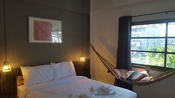 Haus Sathorn 11 Bed & Breakfast