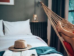 Haus Sathorn 11 Bed & Breakfast