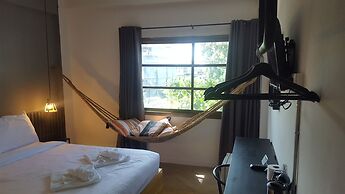 Haus Sathorn 11 Bed & Breakfast