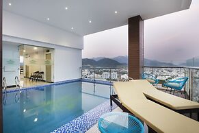 Crown Hotel Nha Trang