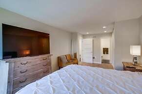 Luxury Ocean View Condo features Direct Access to Beach SBTC331 by Red