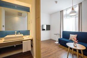 Holiday Inn Express Zhangjiagang Free Trade Zone by IHG