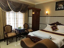 Hoang Quan Hotel
