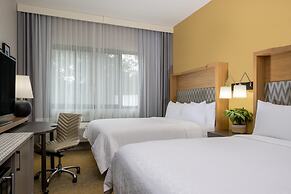 Holiday Inn Long Island-Islip Arpt East by IHG