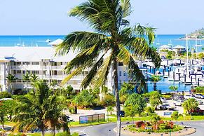 Spa Haven Deluxe 17A