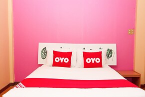 OYO 534 Phasuk Hotel