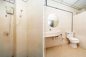 OYO 534 Phasuk Hotel