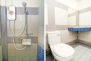 OYO 534 Phasuk Hotel