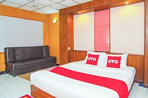 OYO 534 Phasuk Hotel