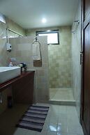 Tha Ma-O Bouteak Homestay