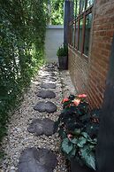 Tha Ma-O Bouteak Homestay